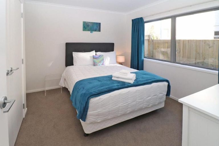 Photo of property in 2/5 Jones Crescent, Melville, Hamilton, 3206