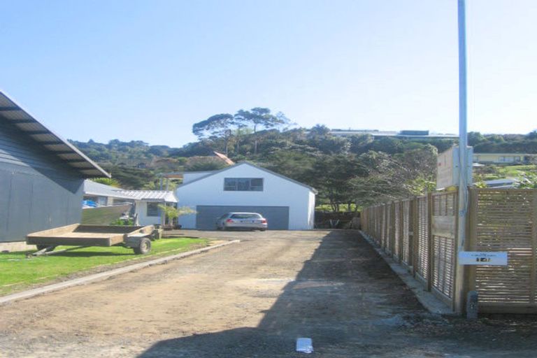 Photo of property in 14 Parkland Place, Whitianga, 3510