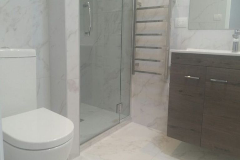 Photo of property in 2b Makura Road, Long Bay, Auckland, 0630