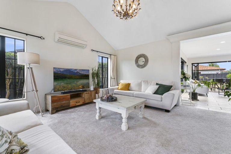 Photo of property in 31 Oreti Crescent, Papamoa Beach, Papamoa, 3118