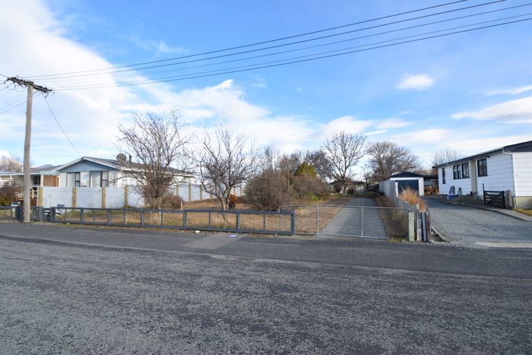 Photo of property in 13 Hunter Crescent, Twizel, 7901