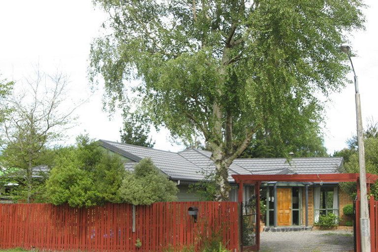 Photo of property in 7 Mckenzie Place, Waikuku Beach, 7402