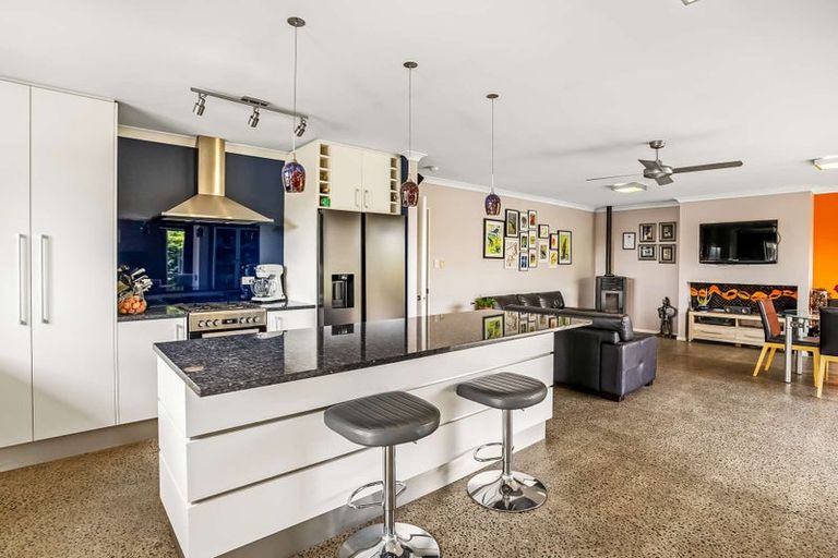 Photo of property in 79 Acacia Avenue, Rangiora, 7400