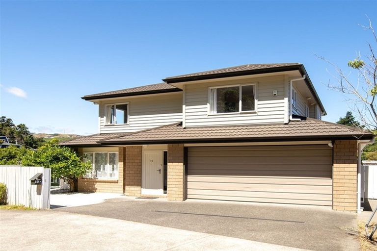 Photo of property in 19a Wantwood Grove, Churton Park, Wellington, 6037