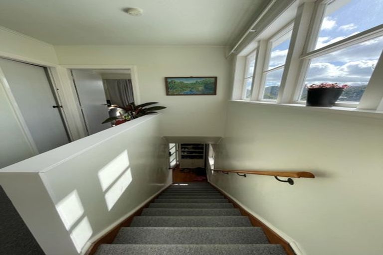 Photo of property in 1/56 Churton Crescent, Taita, Lower Hutt, 5011
