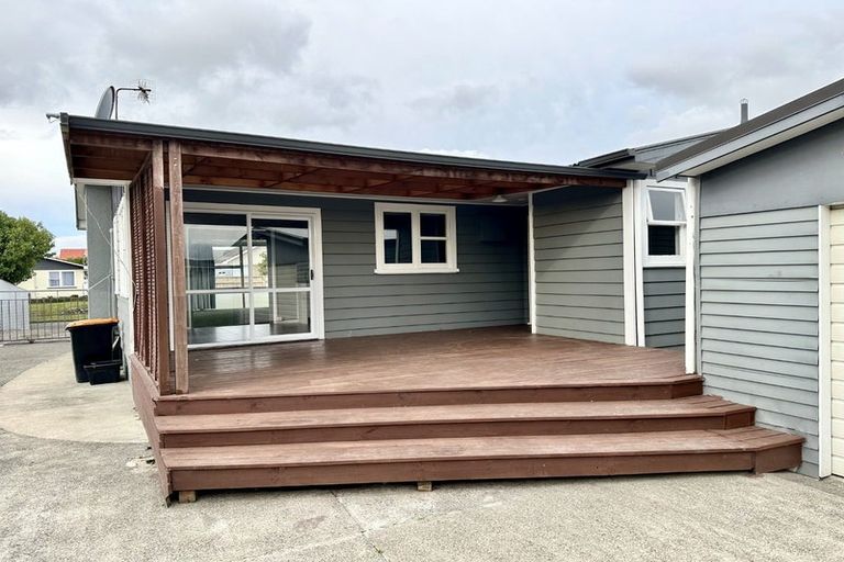 Photo of property in 30 Anakiwa Street, Kelvin Grove, Palmerston North, 4414