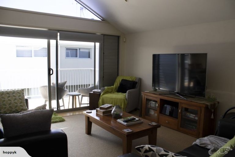 Photo of property in 2/48 May Street, Mount Maunganui, 3116