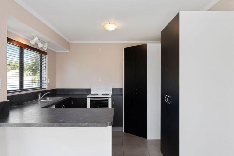 Photo of property in 15 Romana Crescent, Papamoa Beach, Papamoa, 3118