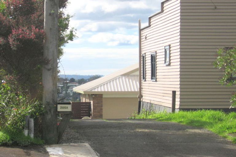Photo of property in 205a Waimumu Road, Massey, Auckland, 0614