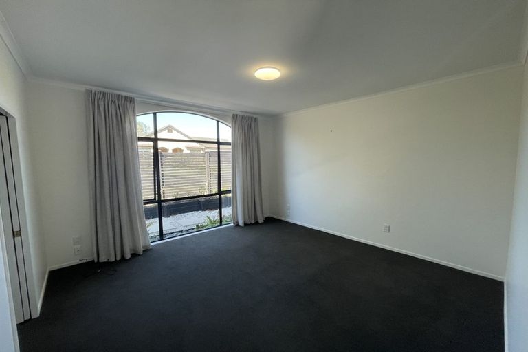 Photo of property in 1 Pepperdine Place, Albany, Auckland, 0632