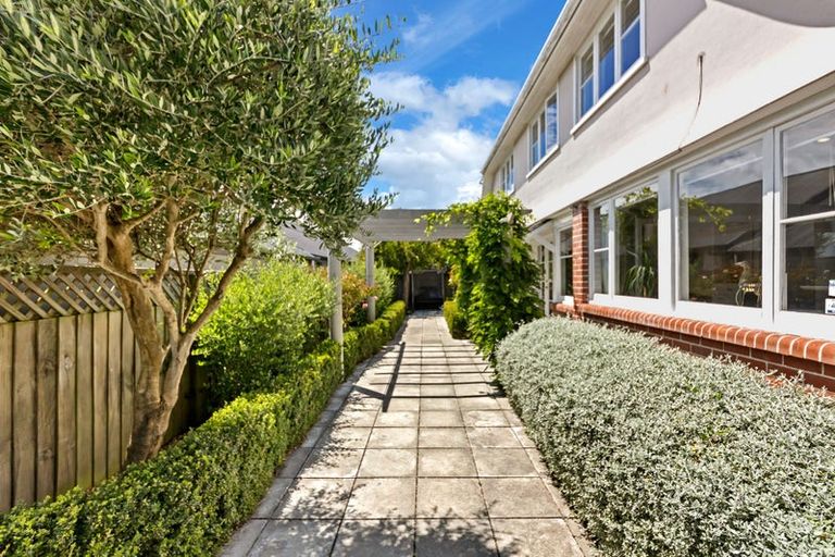 Photo of property in 36 Wades Avenue, Saint Martins, Christchurch, 8022