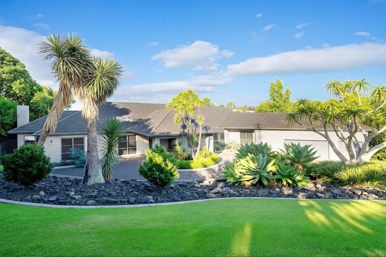 Photo of property in 7 Burgundy Park Avenue, Henderson, Auckland, 0612