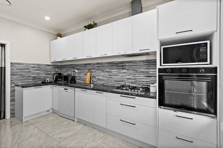 Photo of property in 2/602 Park Road South, Akina, Hastings, 4122