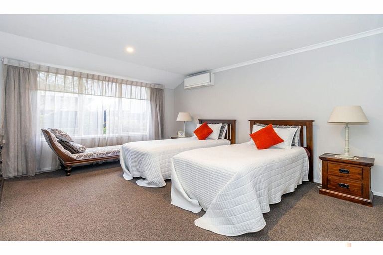 Photo of property in 16 Tancred Street, Geraldine, 7930