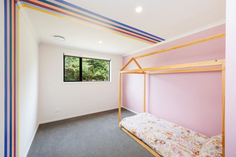 Photo of property in 2 Ashgrove Lane, Ashhurst, 4470