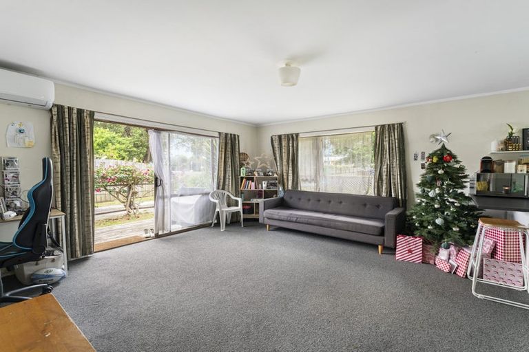 Photo of property in 1/515 Weymouth Road, Weymouth, Auckland, 2103