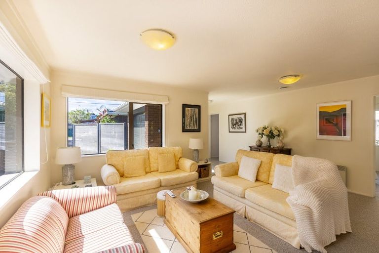 Photo of property in 1/56 Seaview Road, Paraparaumu Beach, Paraparaumu, 5032