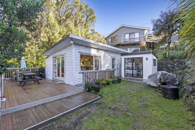 Photo of property in 40 Tikao Bay Road, Wainui, Akaroa, 7582