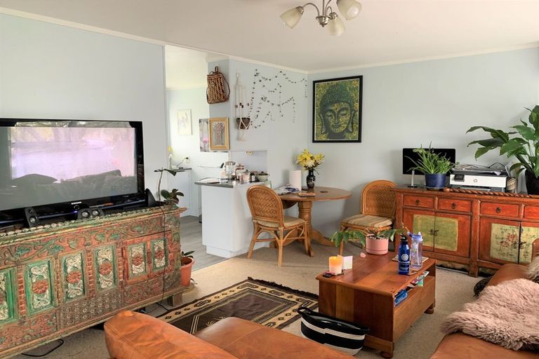 Photo of property in 2/1 Leigh Terrace, Bayview, Auckland, 0629