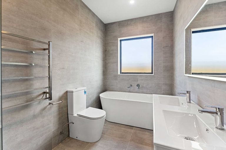 Photo of property in 101 Mutetai Road, Clarks Beach, 2122