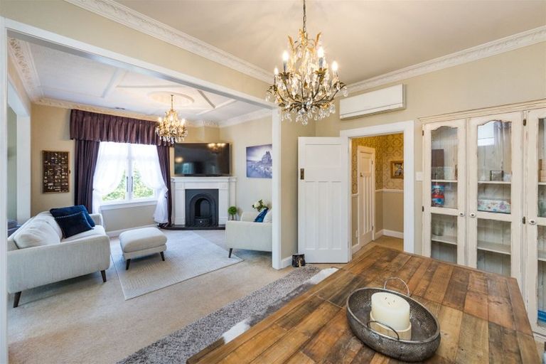 Photo of property in 10 Milverton Avenue, Hokowhitu, Palmerston North, 4410