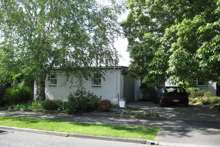 Photo of property in 28 Kent Lodge Avenue, Avonhead, Christchurch, 8042