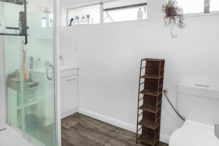 Photo of property in 33a Avenue Road, Foxton, 4814