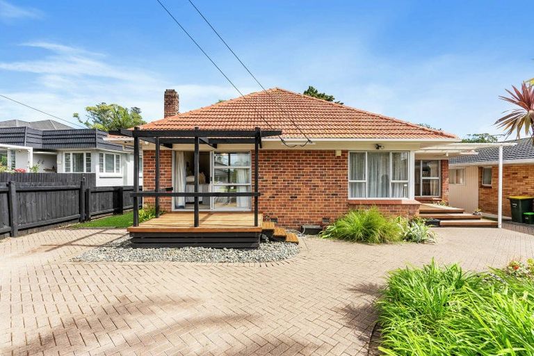 Photo of property in 46 Sale Street, Cockle Bay, Auckland, 2014
