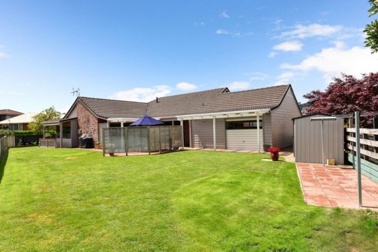 Photo of property in 15 Dallinger Street, St Andrews, Hamilton, 3200