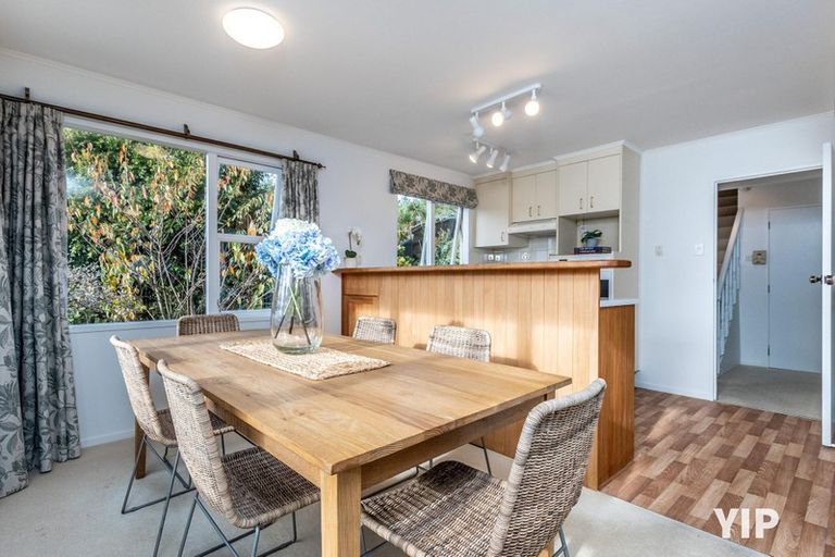 Photo of property in 40 Cambrian Street, Churton Park, Wellington, 6037