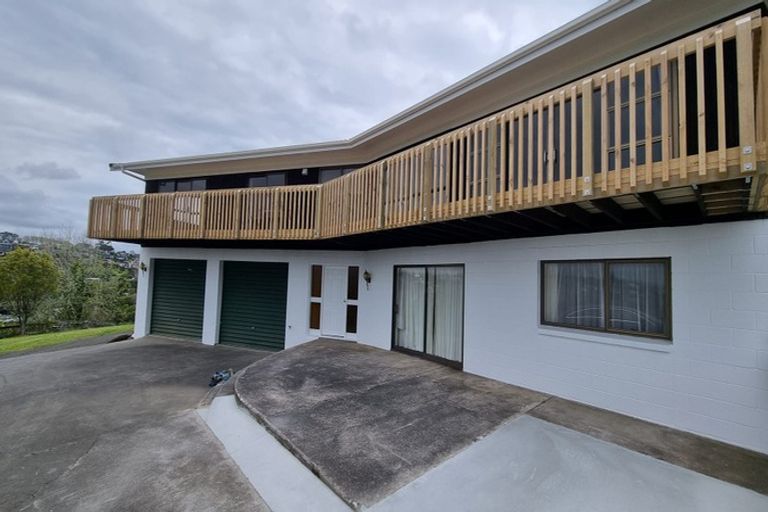 Photo of property in 17b Colmar Road, Mellons Bay, Auckland, 2014