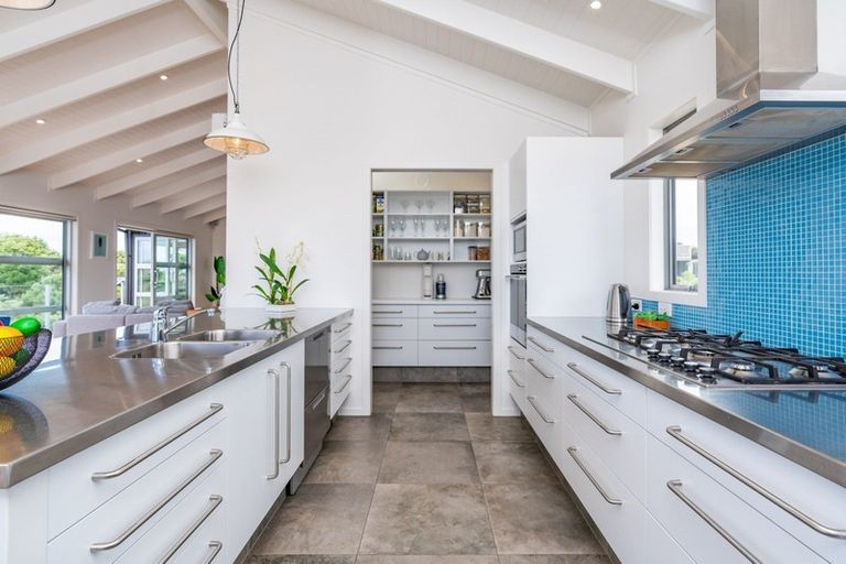 Photo of property in 18 Devon Street, Mangawhai Heads, Mangawhai, 0505