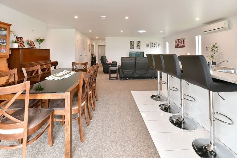 Photo of property in 29 Chic Gardens, Parakai, 0830