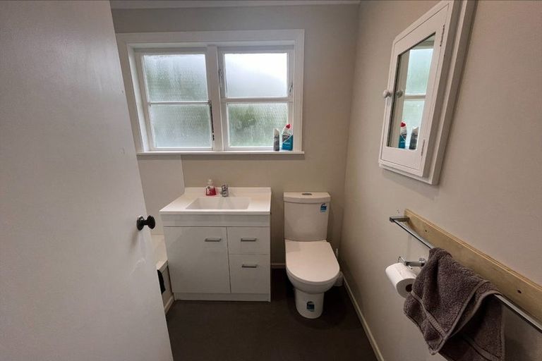 Photo of property in 11 Goldsmith Crescent, Levin, 5510