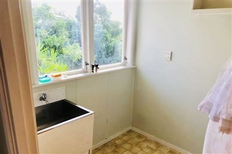 Photo of property in 72 Sycamore Drive, Sunnynook, Auckland, 0620