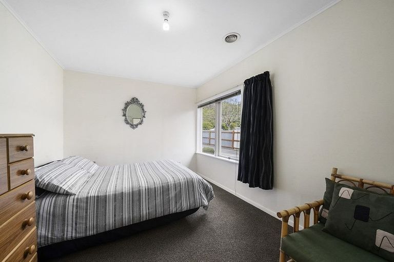 Photo of property in 140 Wainuiomata Road, Wainuiomata, Lower Hutt, 5014