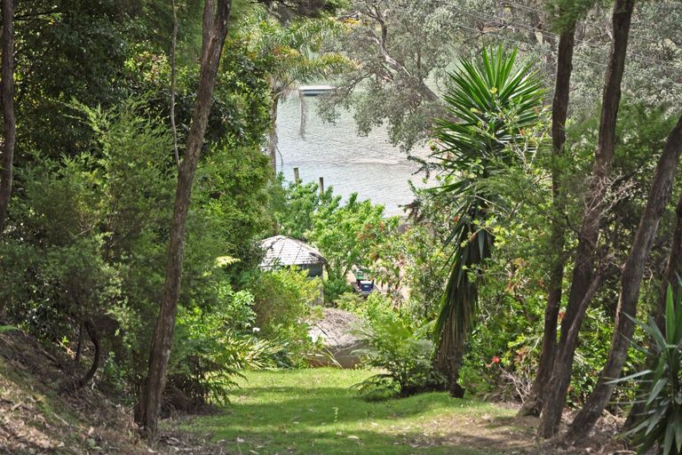 Photo of property in 4 Schoolhouse Bay Road, Kawau Island, 0920