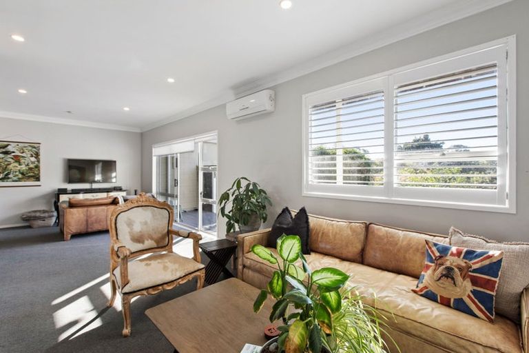 Photo of property in 1/87-89 Hinemoa Street, Birkenhead, Auckland, 0626