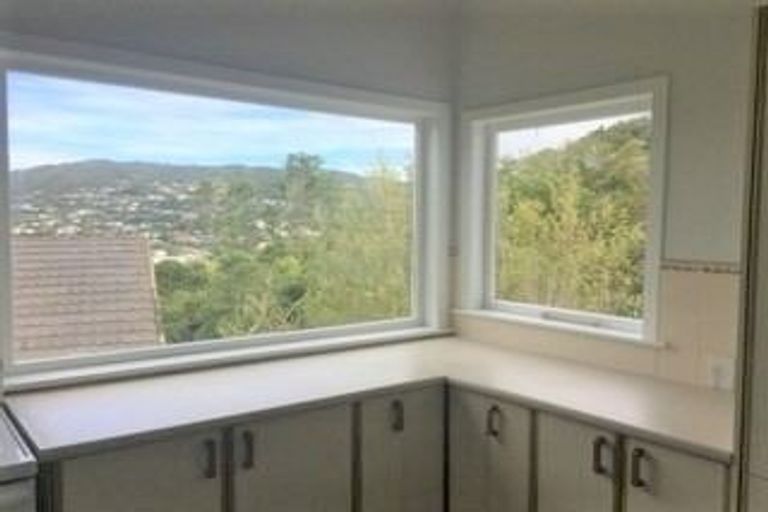 Photo of property in 77a Chamberlain Road, Karori, Wellington, 6012