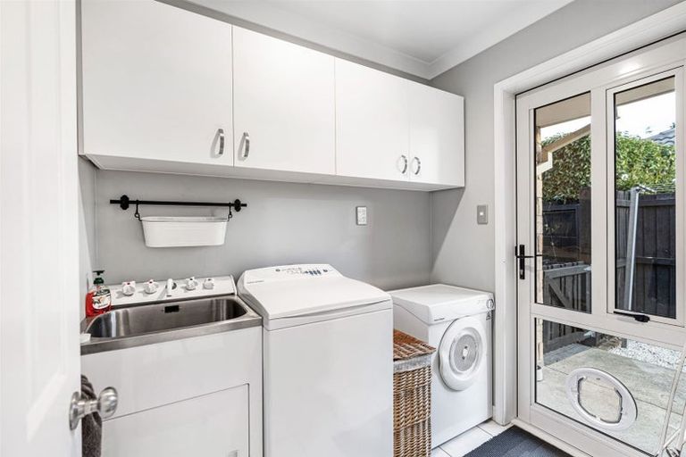 Photo of property in 31 Putake Drive, Parklands, Christchurch, 8083