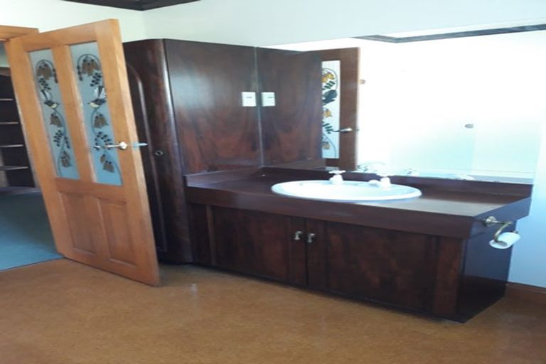 Photo of property in 10 Wi Pere Street, Manakau, Levin, 5573