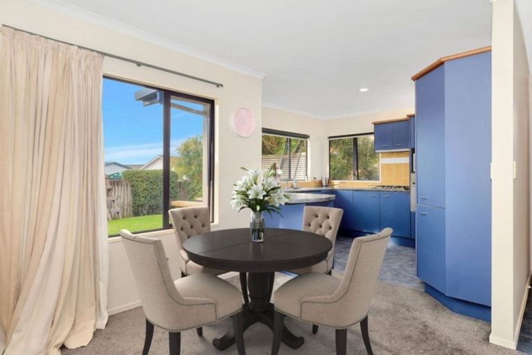 Photo of property in 49 Fairview Place, Te Puke, 3119