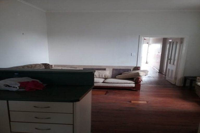 Photo of property in 12 Wilson Street, Newtown, Wellington, 6021