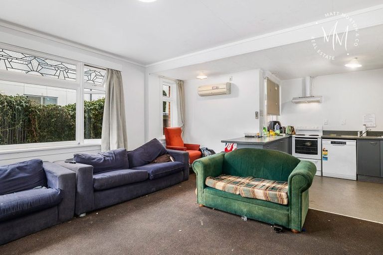 Photo of property in 123 Harbour Terrace, North Dunedin, Dunedin, 9016