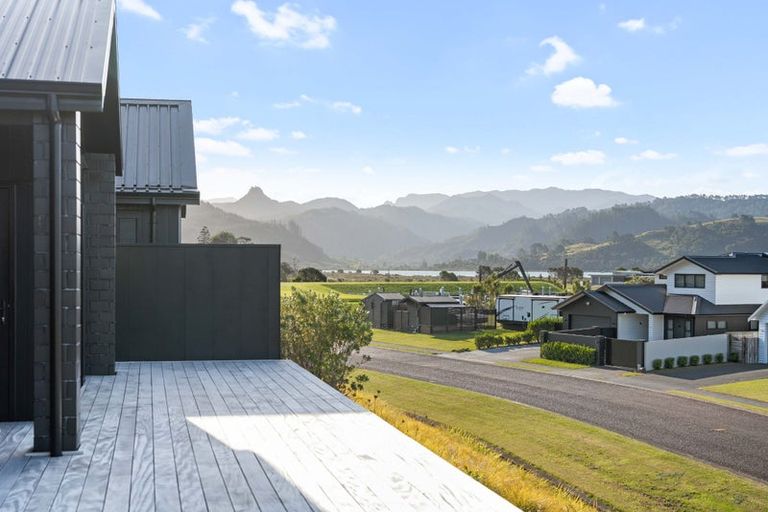 Photo of property in 6 Ian Hopper Way, Pauanui, 3579