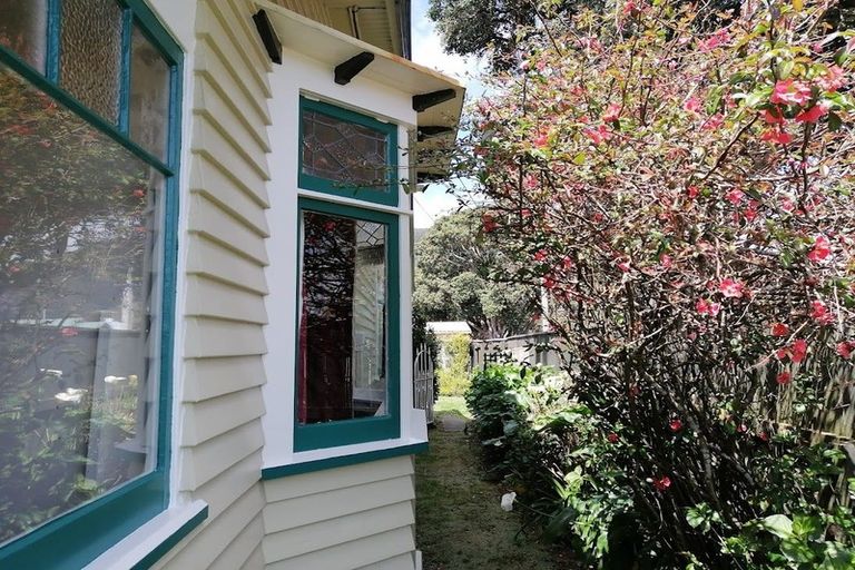 Photo of property in 110 Waiwhetu Road, Waterloo, Lower Hutt, 5011