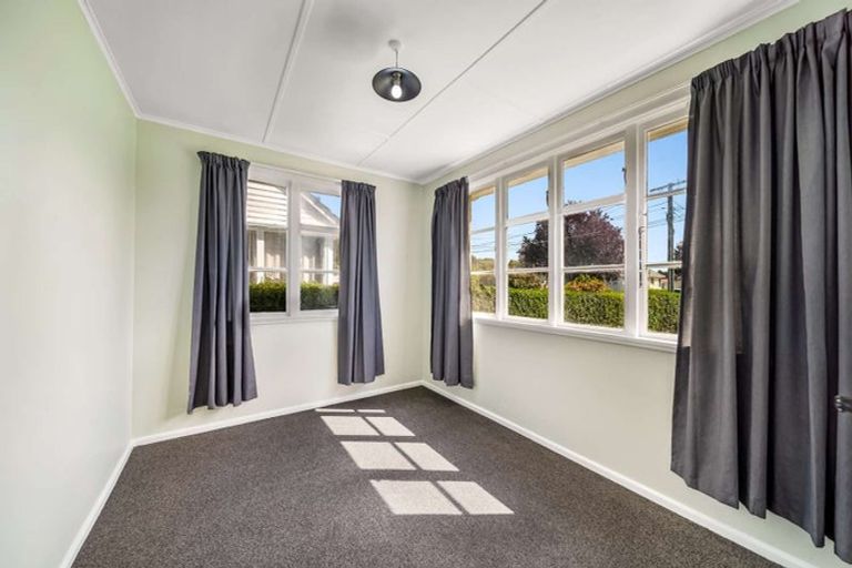 Photo of property in 5 Raglan Street, Oamaru North, Oamaru, 9400