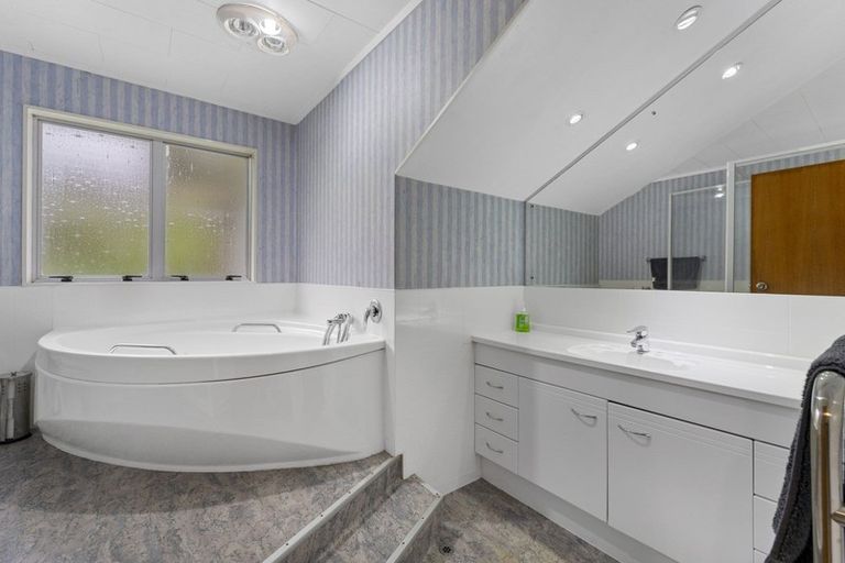 Photo of property in 23a Coates Street, Tawa, Wellington, 5028