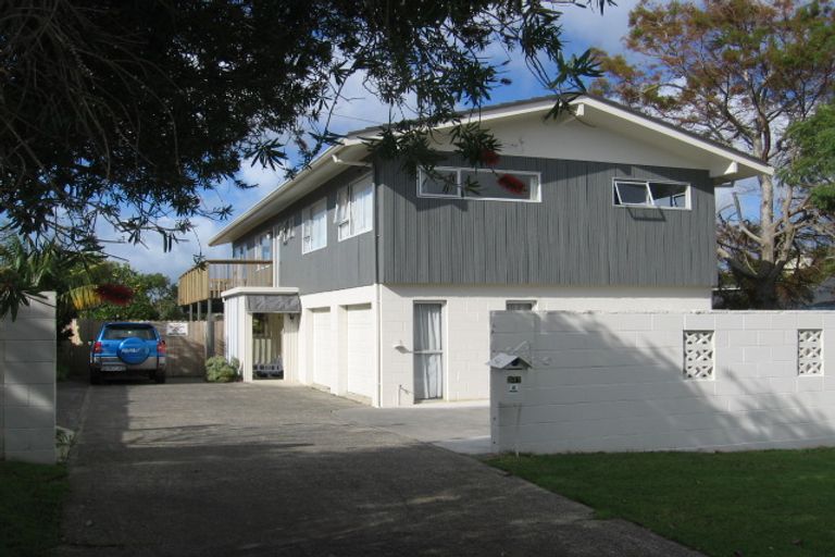 Photo of property in 337 East Coast Road, Mairangi Bay, Auckland, 0630