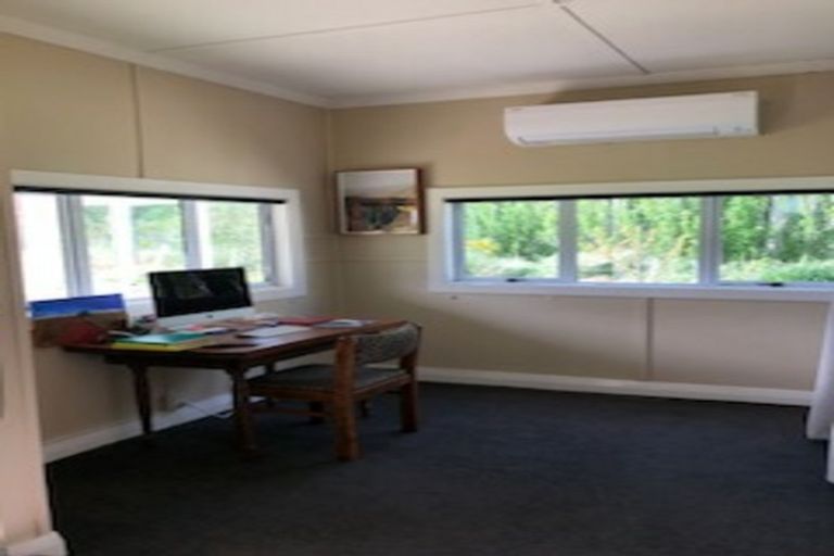 Photo of property in 57 Roxburgh Road East, Roxburgh East, Roxburgh, 9571